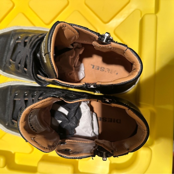 Men’s casual black diesel high top shoes - Picture 6 of 6
